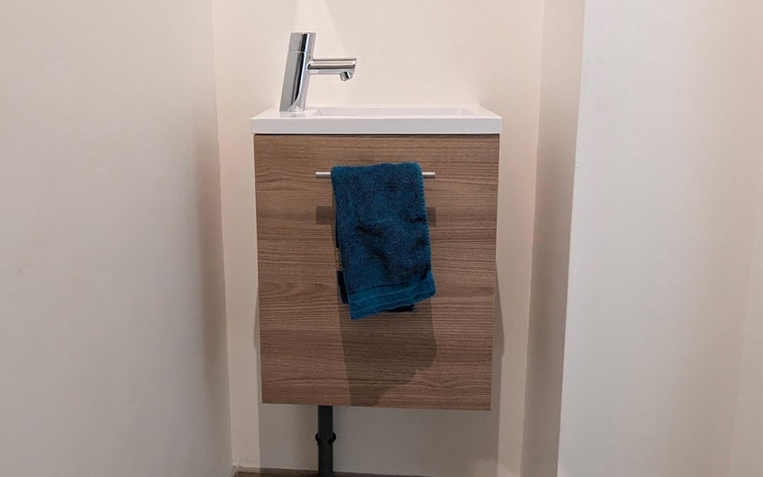Installation d’un lave-mains dans des WC à Orléans